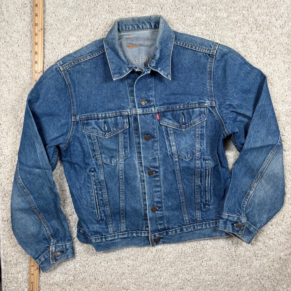 Vintage Levi's 70506 Type III Denim Trucker Jacket Mens 40 USA Made Blue‎